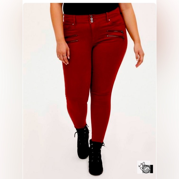 Torrid Size 16 Regular Red high rise Jegging. Gently used, perfect condition. - Picture 1 of 10